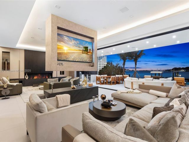 Home for sale at 1785 Cleveland Rd - photo 5518462