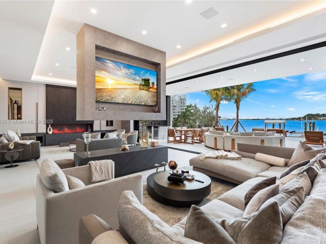 Home for sale at 1785 Cleveland Rd - photo 5518470