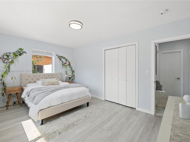 Home for sale at 1410 S 22nd Ave - photo 6012596