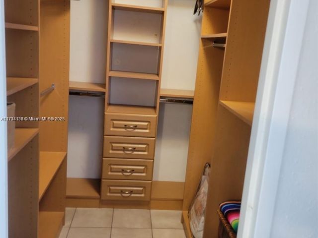 Apartment for rent  Unit #1114 - photo 5869519