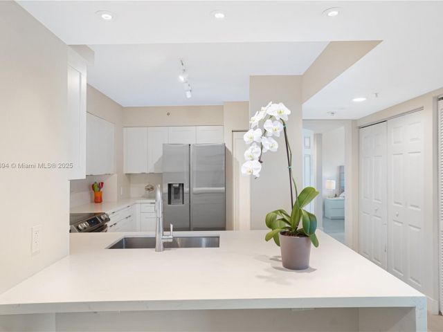 Apartment for sale  Unit #704 - photo 5618814