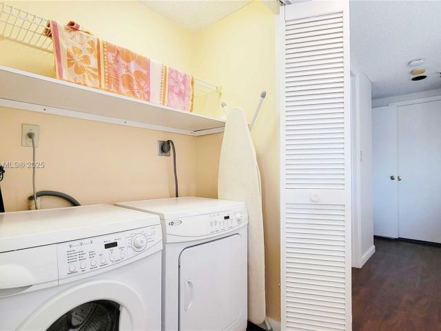 Home for sale at 369 Poinciana Dr 1115 - photo 5572308