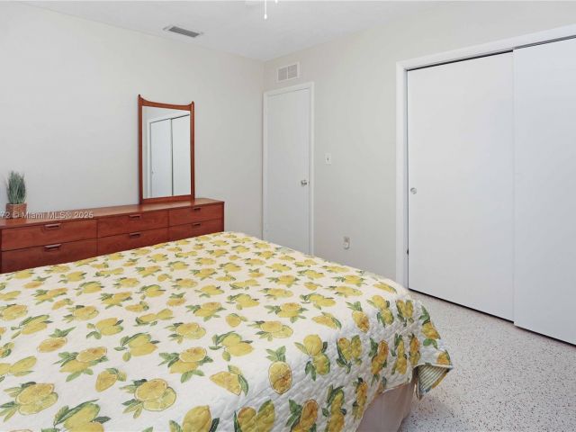 Home for rent at 330 Van Buren St - photo 6243054