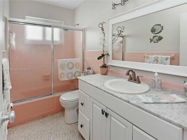 Home for rent at 330 Van Buren St - photo 6243055