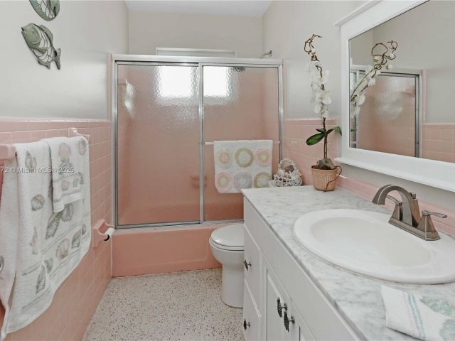 Home for rent at 330 Van Buren St - photo 6243056