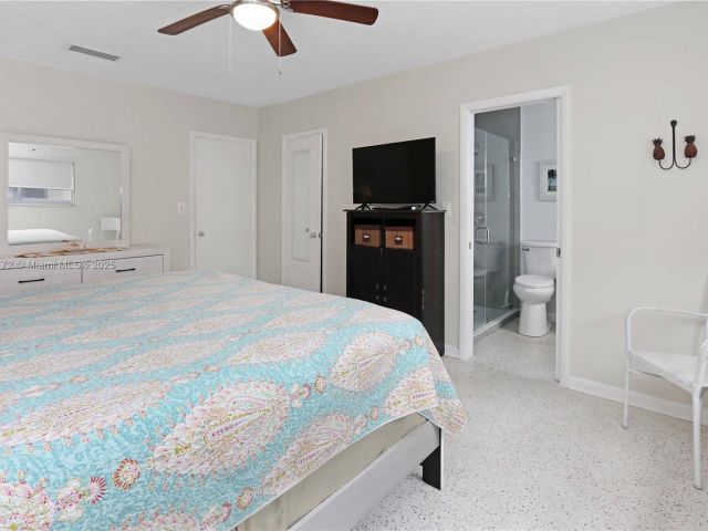 Home for rent at 330 Van Buren St - photo 6243058