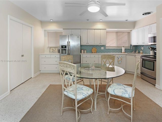 Home for rent at 330 Van Buren St - photo 6243061