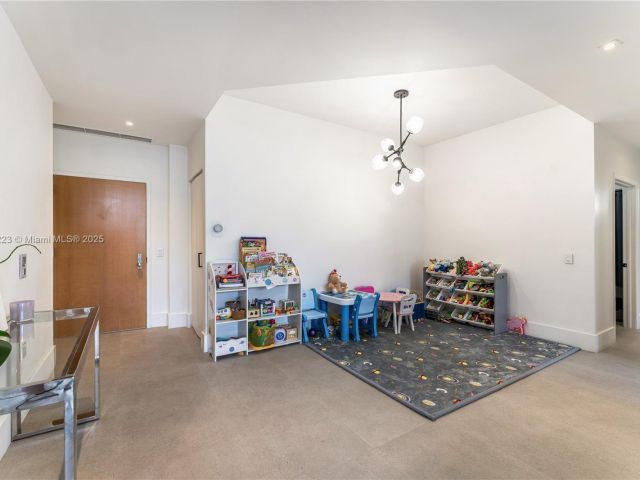 Apartment for sale  Unit #304 - photo 5545109