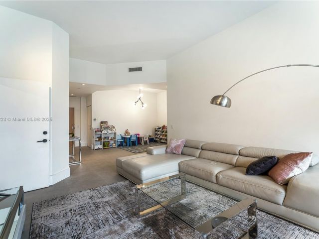 Apartment for sale  Unit #304 - photo 5545110