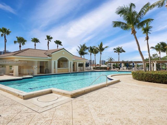 Apartment for sale  Unit #304 - photo 5545118