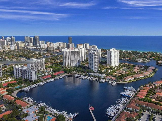 Apartment for sale  Unit #304 - photo 5545119