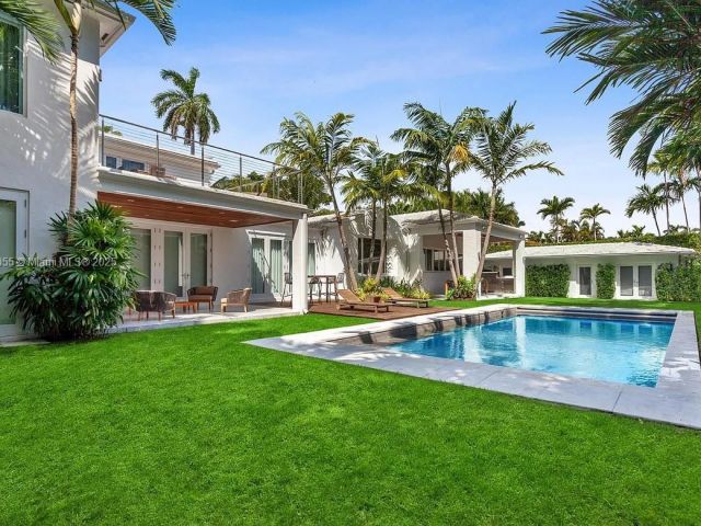 Home for sale at 5763 N Bay Rd - photo 5969106