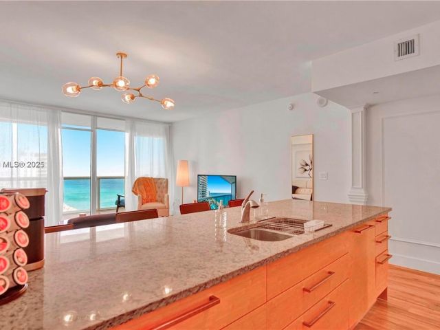 Apartment for sale  Unit #2209 - photo 5672915