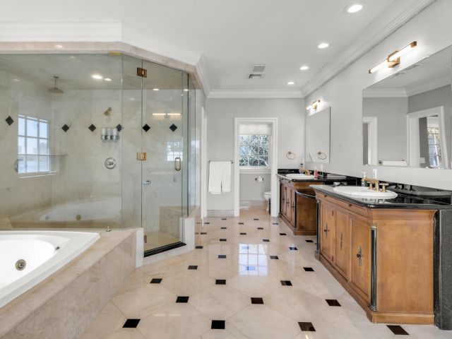 Home for sale at 2301 Aqua Vista Blvd - photo 6125019