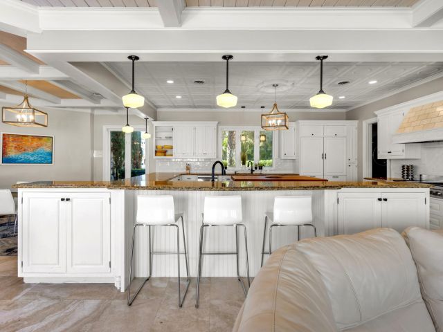 Home for sale at 2301 Aqua Vista Blvd - photo 6125027