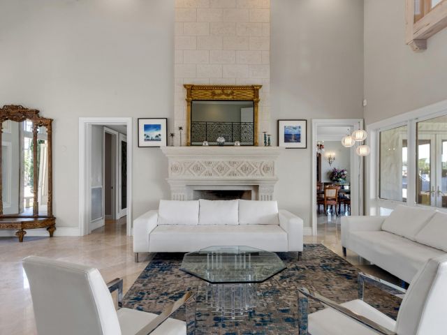 Home for sale at 2301 Aqua Vista Blvd - photo 6125029