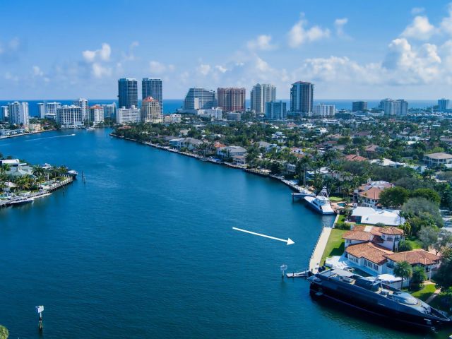 Home for sale at 2301 Aqua Vista Blvd - photo 6125036