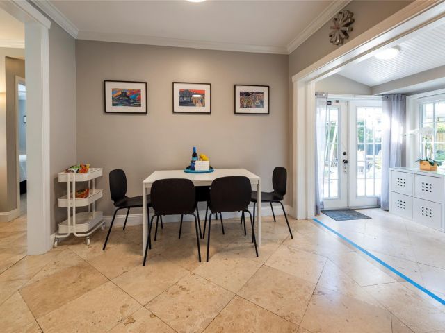 Home for rent at 1541 NW 6th Ave - photo 5892538