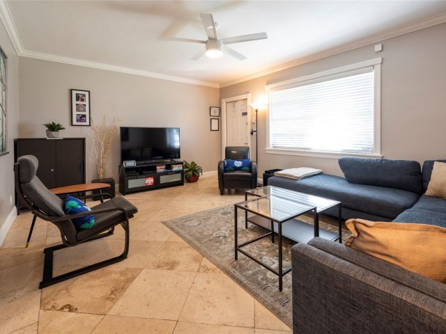 Home for rent at 1541 NW 6th Ave - photo 5892546