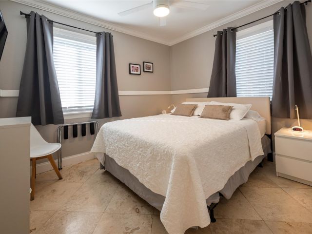 Home for rent at 1541 NW 6th Ave - photo 5892547