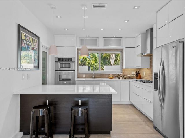 Home for sale at 2104 NE 124th St - photo 5534369