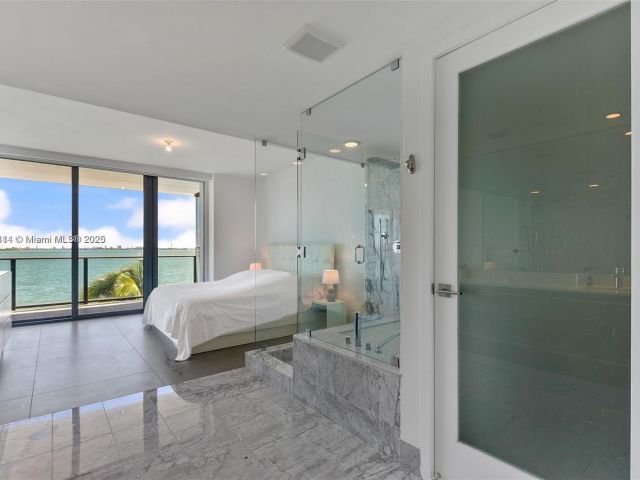 Apartment for sale  Unit #305 - photo 5719892