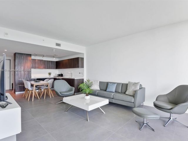 Apartment for sale  Unit #305 - photo 5719896