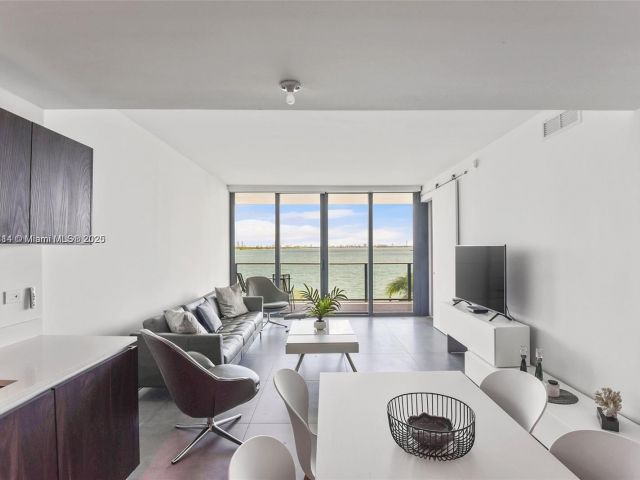 Apartment for sale  Unit #305 - photo 5719897