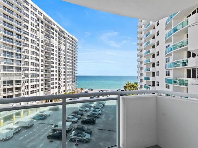 Apartment for sale  Unit #647 - photo 5630900