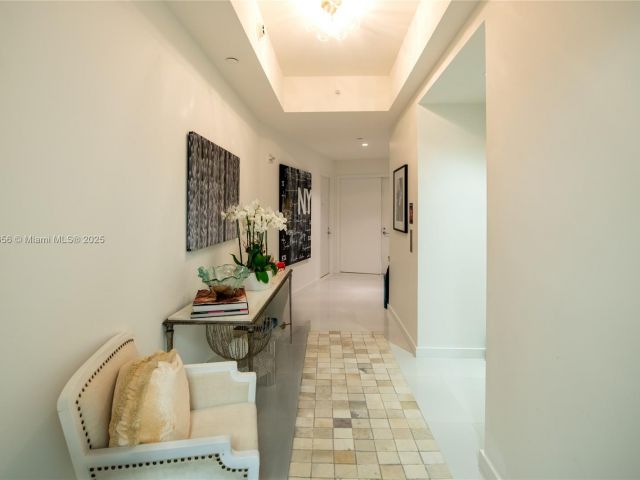 Apartment for sale  Unit #811 - photo 5639696