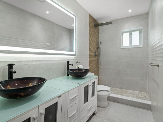 Home for sale at 2715 NE 23rd Court - photo 5542614