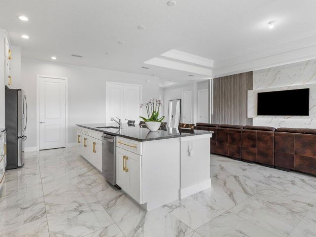 Home for sale at 15200 Northlake Boulevard - photo 6166912