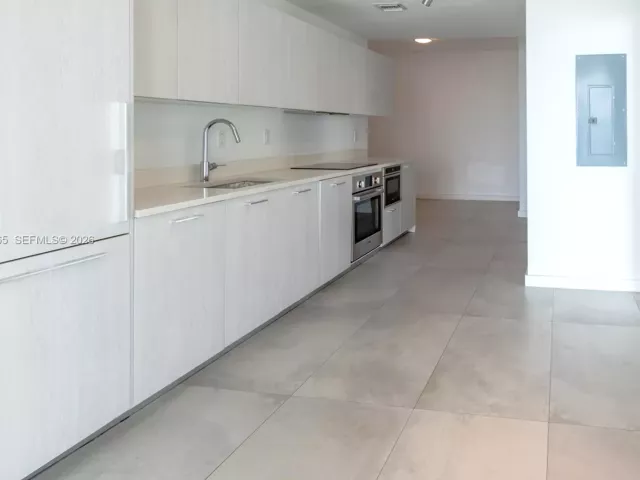 3-bedroom condo for sale in Miami -  - MondialRealty
