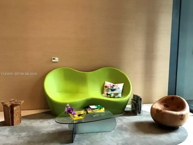 3-bedroom condo for sale in Miami -  - MondialRealty