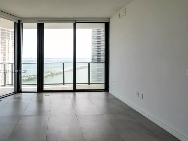 3-bedroom condo for sale in Miami -  - MondialRealty