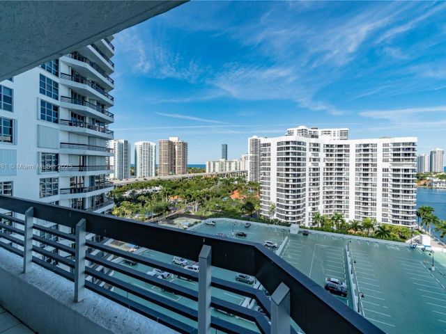 Apartment for sale  Unit #1513 - photo 5689748