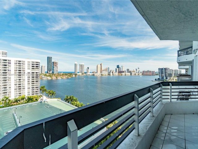 Apartment for sale  Unit #1513 - photo 5689749