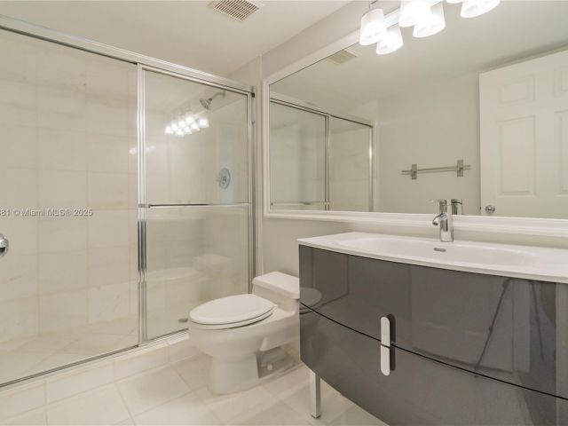 Apartment for sale  Unit #1513 - photo 5689751