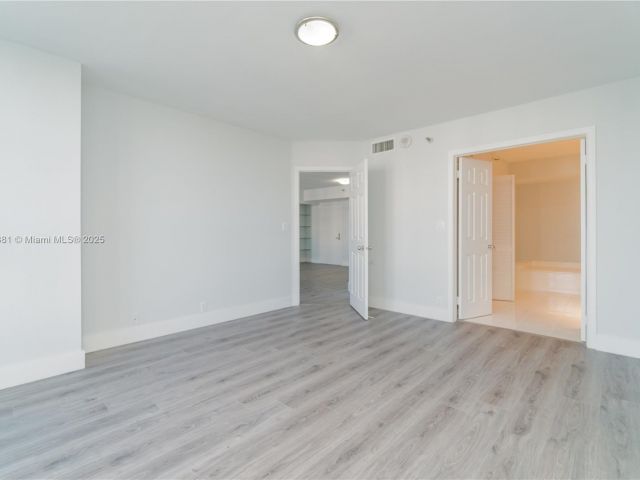 Apartment for sale  Unit #1513 - photo 5689760