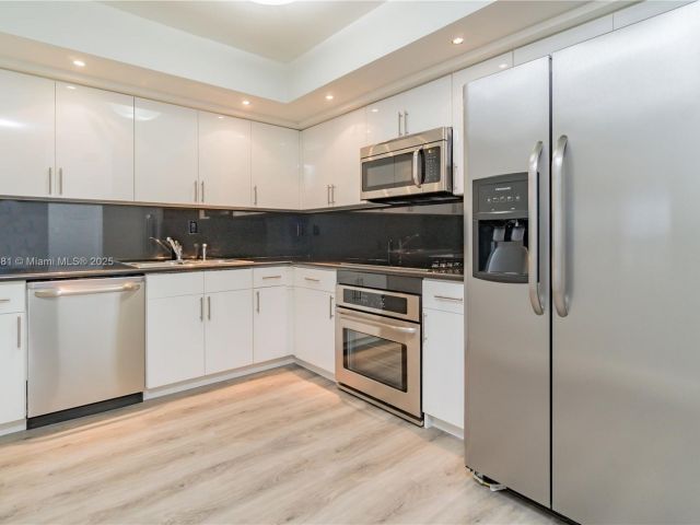 Apartment for sale  Unit #1513 - photo 5689765