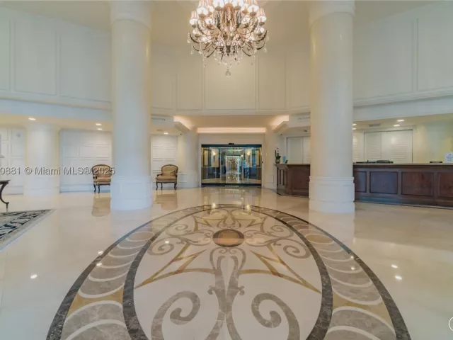 2-bedroom condo for sale in Aventura - 3530 Mystic Pointe Dr 1513 - MondialRealty
