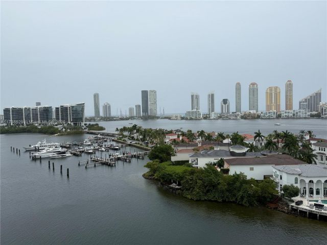 Apartment for rent  Unit #1102 - photo 6151197