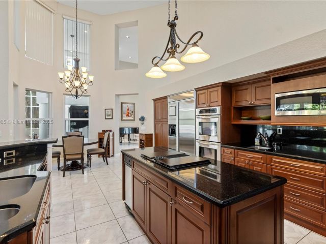 Home for sale at 1113 SW 156th Ter - photo 5548690