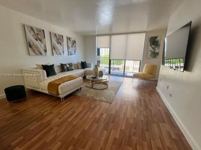 Apartment for sale  Unit #728 - photo 5623426