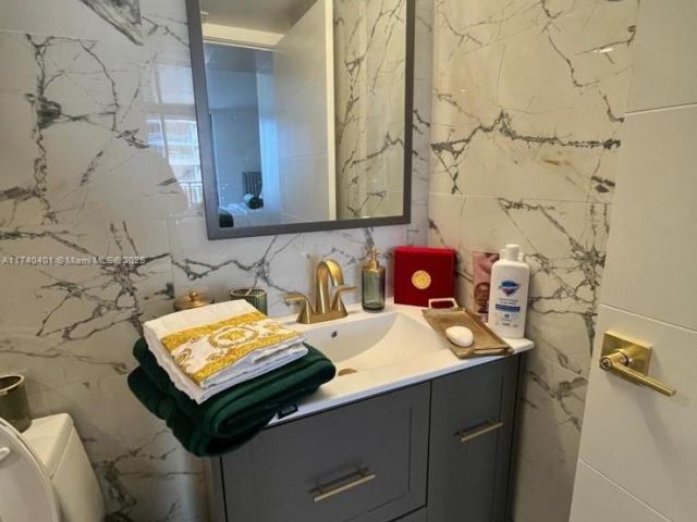 Apartment for sale  Unit #728 - photo 5623436