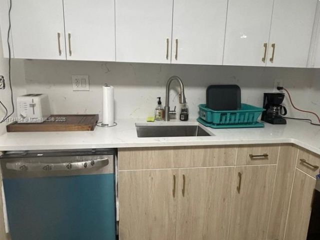 Apartment for sale  Unit #1407 - photo 5669177