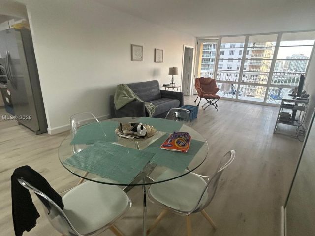 Apartment for sale  Unit #1407 - photo 5669190