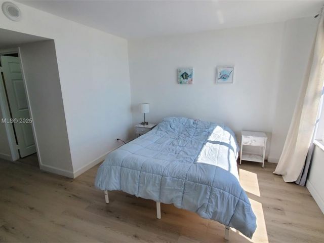 Apartment for sale  Unit #1407 - photo 5669192