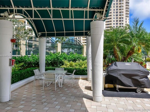 Apartment for rent  Unit #600 - photo 5625179