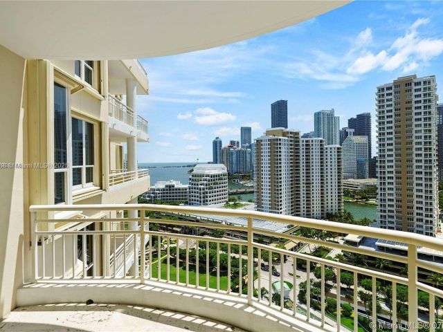 Apartment for rent  Unit #600 - photo 5625183